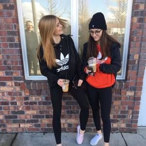 Meet your Posher, Veronica